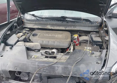 2018 Jeep Cherokee Latitude Fwd from USA, damaged, VIN 1C4PJLCB4JD513885